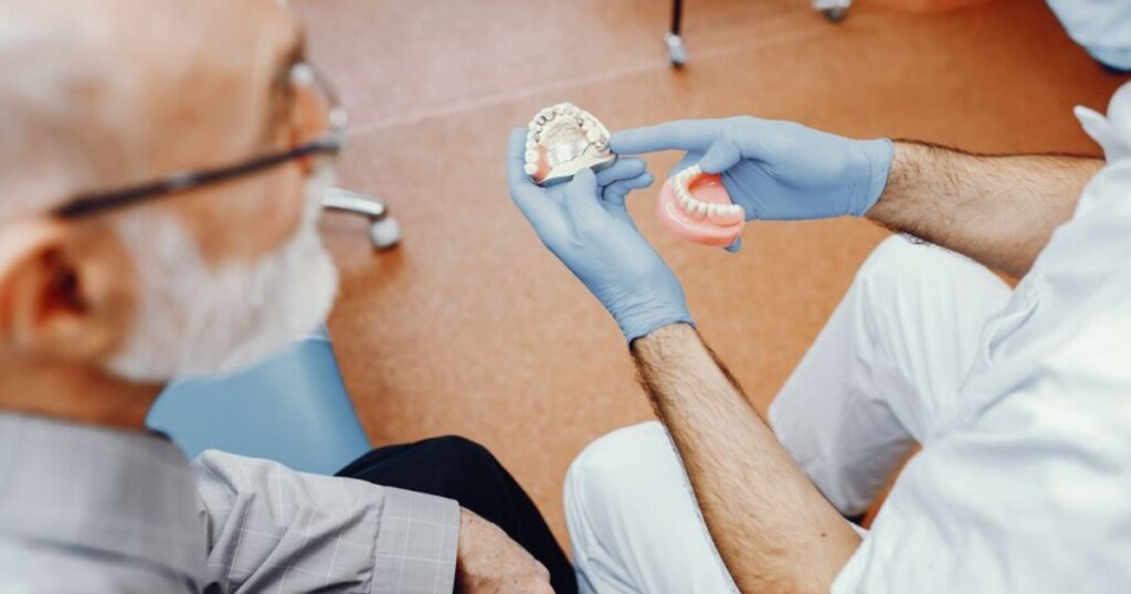 How to polish dentures at home?
